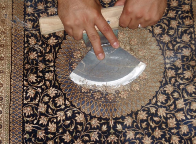 اهمیت پرزگیری فرش قبل از قالیشویی