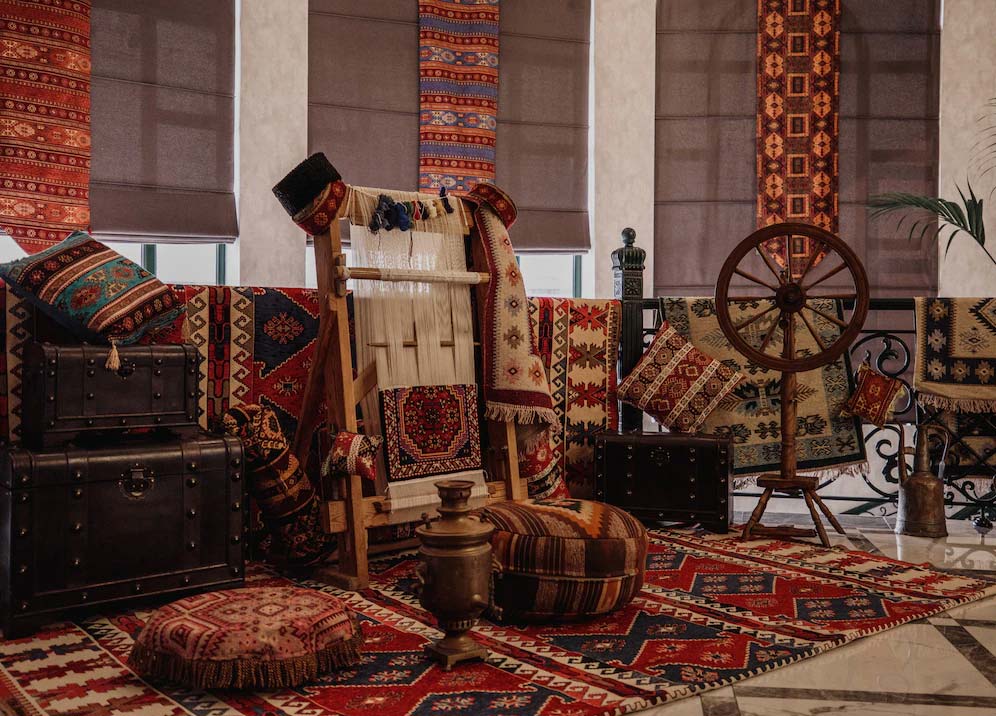 تاریخچه طراحی فرش در ایران - قالیشویی بانو